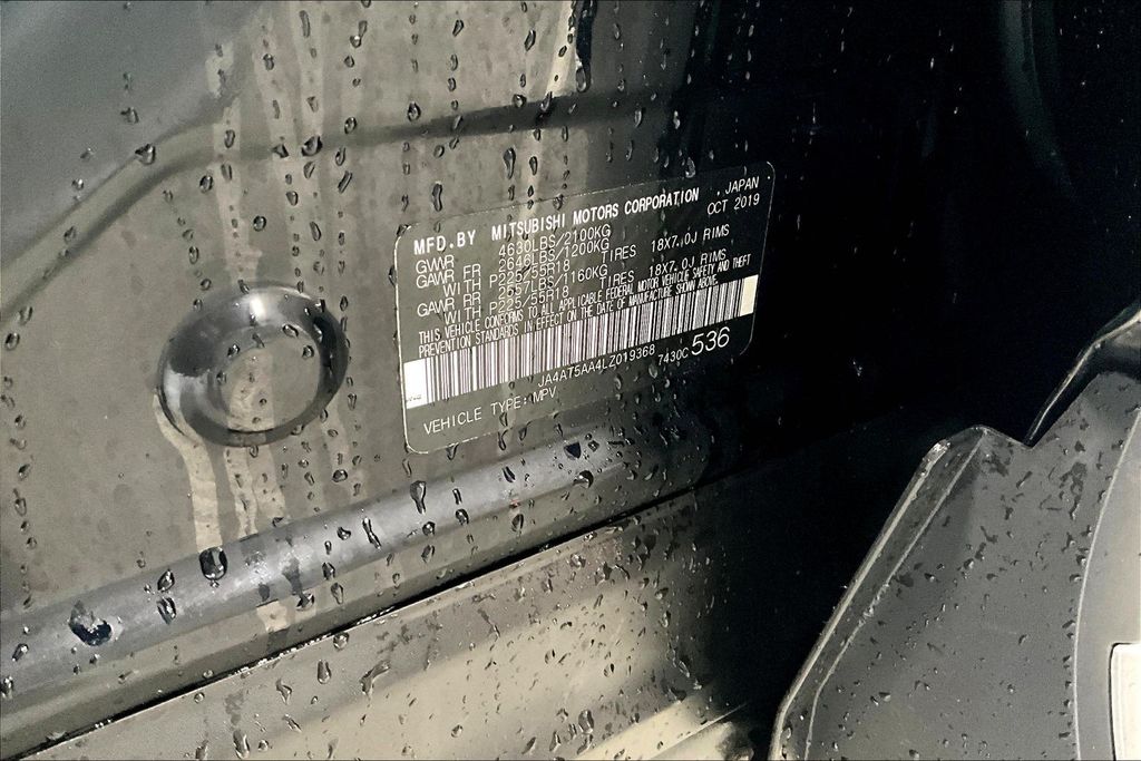 Used 2020 Black Mitsubishi SE image 36