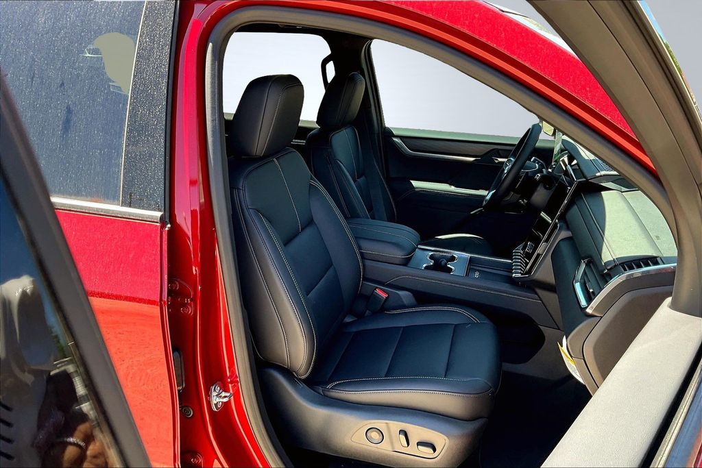 2026 GMC Acadia Elevation - 11