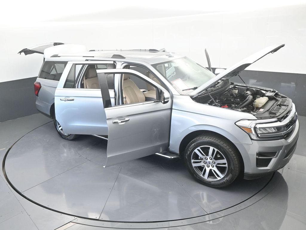 Used 2023 Silver Metallic Ford Limited image 78