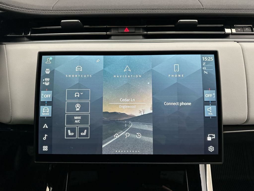 Thumbnail: 2026 Land Rover Range Rover Sport - 13