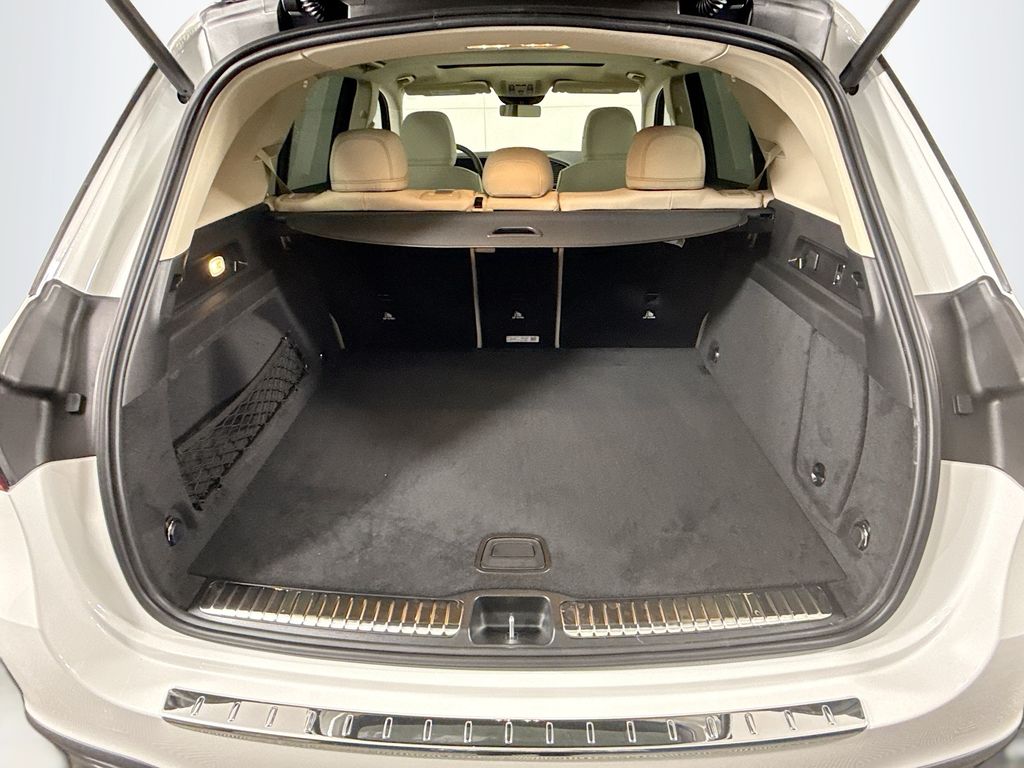 Thumbnail: 2026 Mercedes-Benz GLE - 30