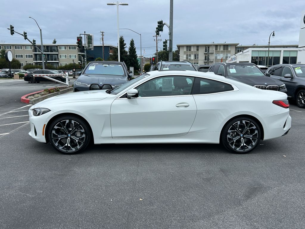 Thumbnail: 2025 BMW 4 Series - 2