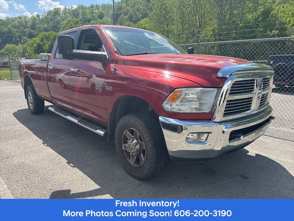 2010 Dodge RAM 2500 SLT Crew Cab 4WD