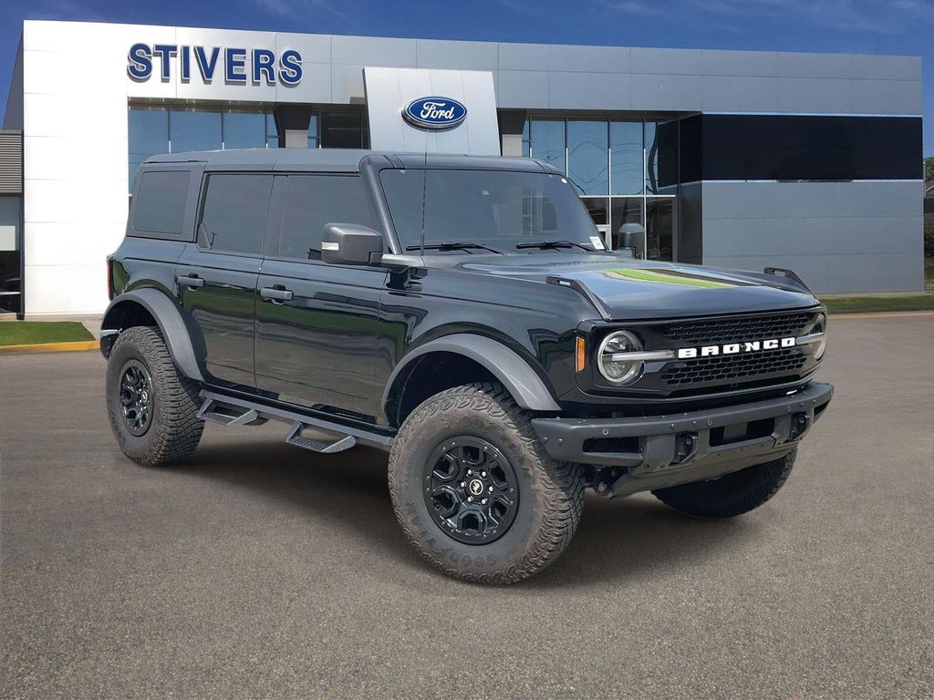 Shadow Black 2024 Ford Bronco Wildtrak 4-Door 4WD SUV / Crossover Four-Wheel Drive Automatic