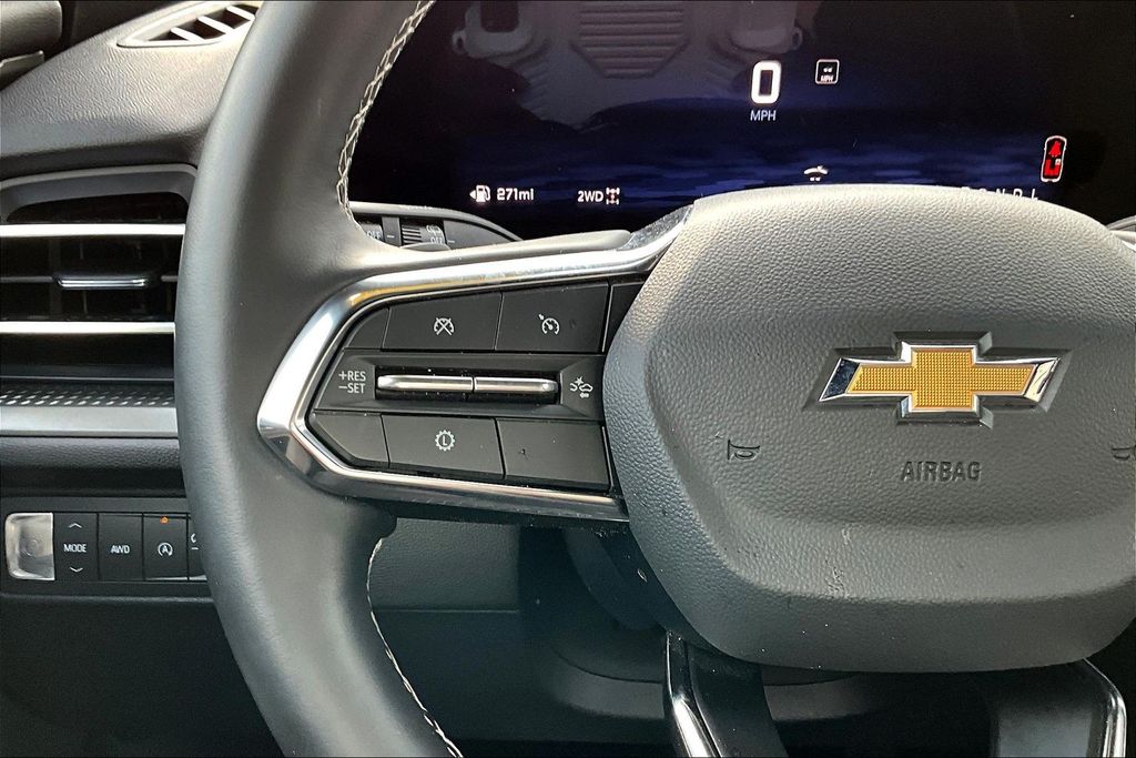 Used 2026 Chevrolet Traverse SUV