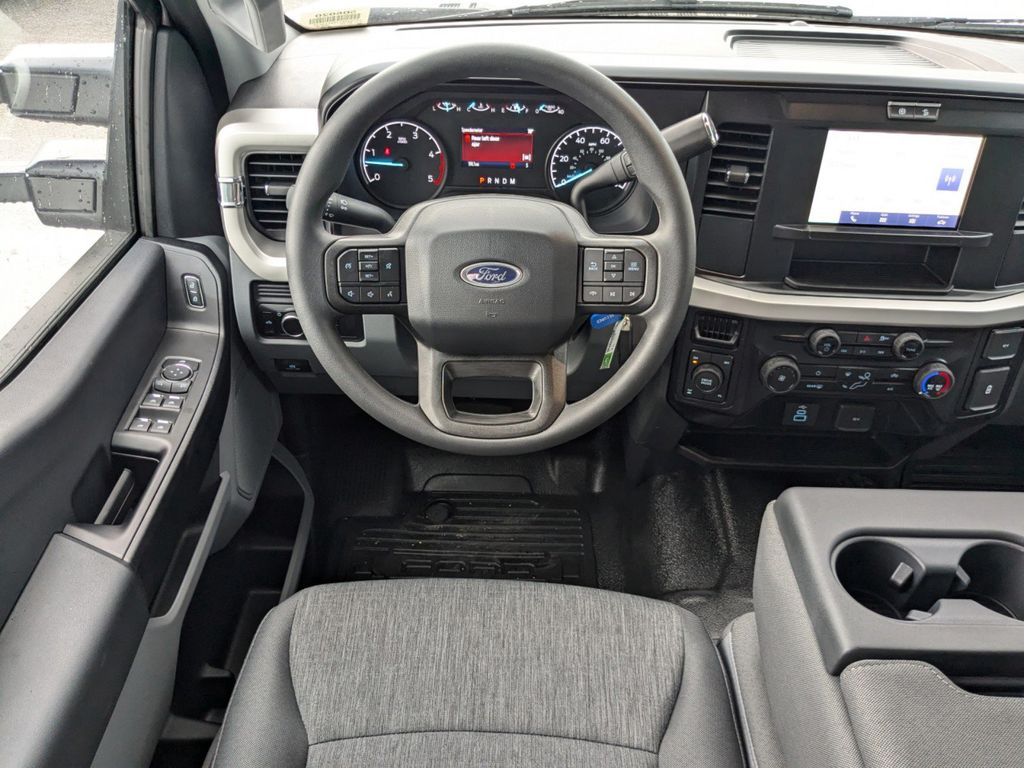 2025 Ford F-250 Super Duty XL