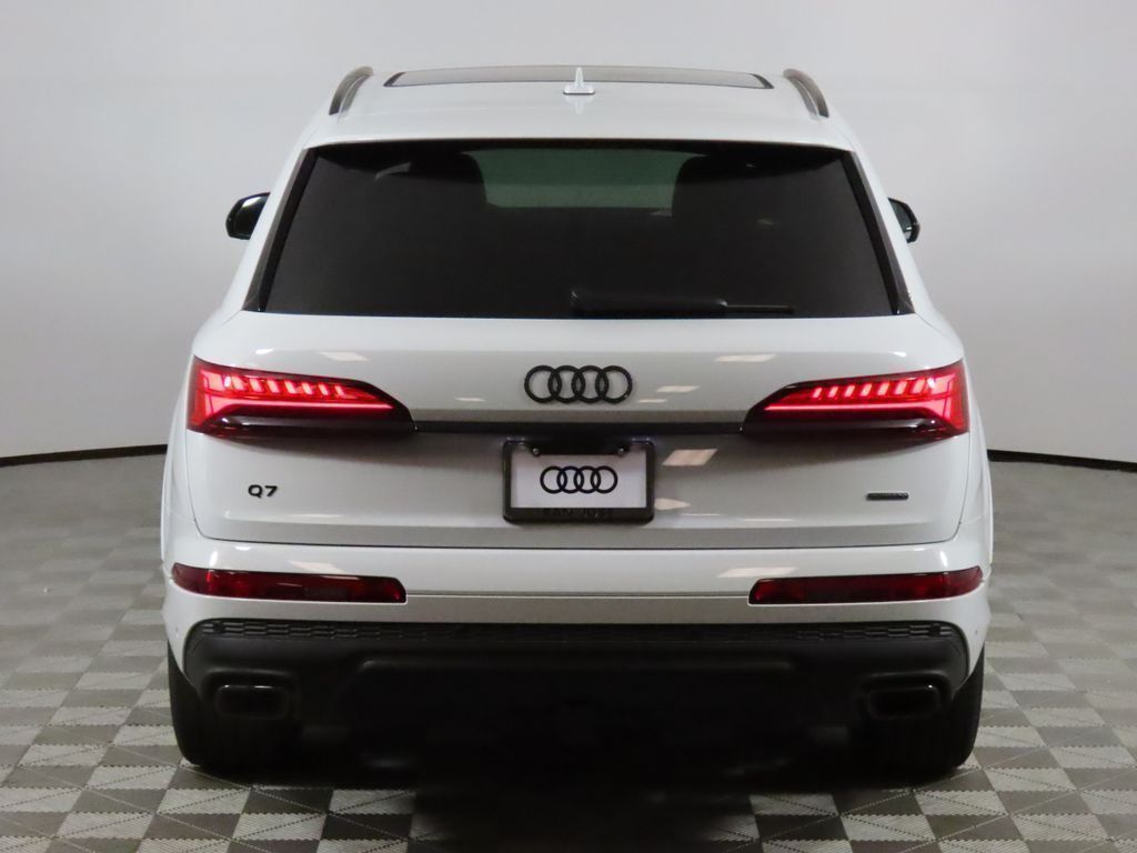 Thumbnail: 2026 Audi Q7 - 4