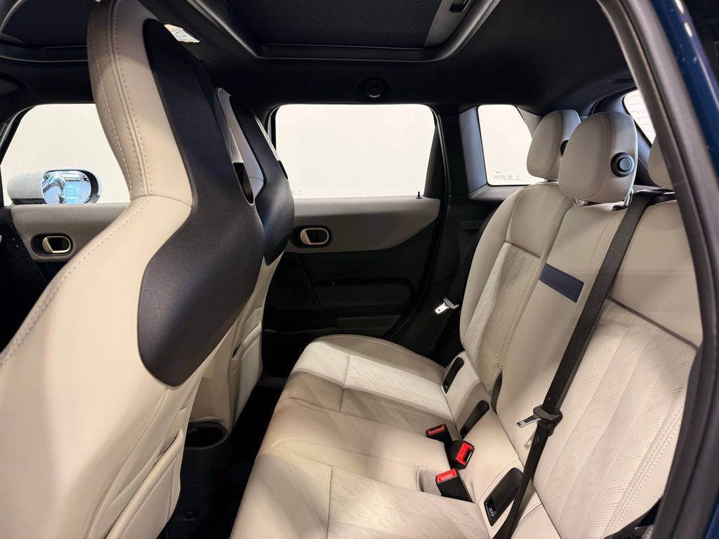 Thumbnail: 2026 MINI Cooper - 21