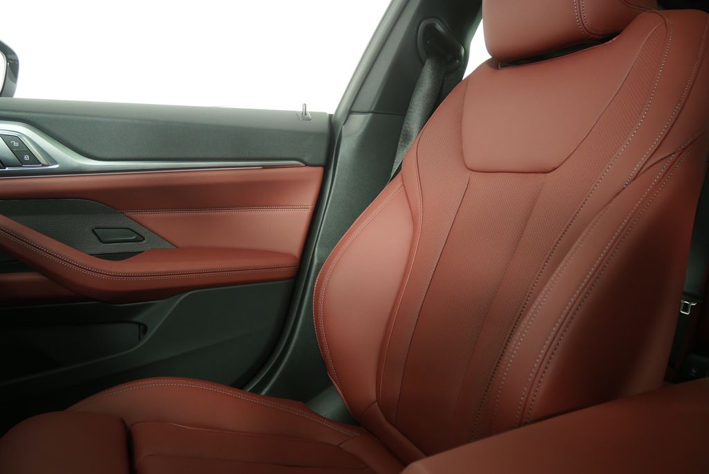 Thumbnail: 2025 BMW 4 Series - 25