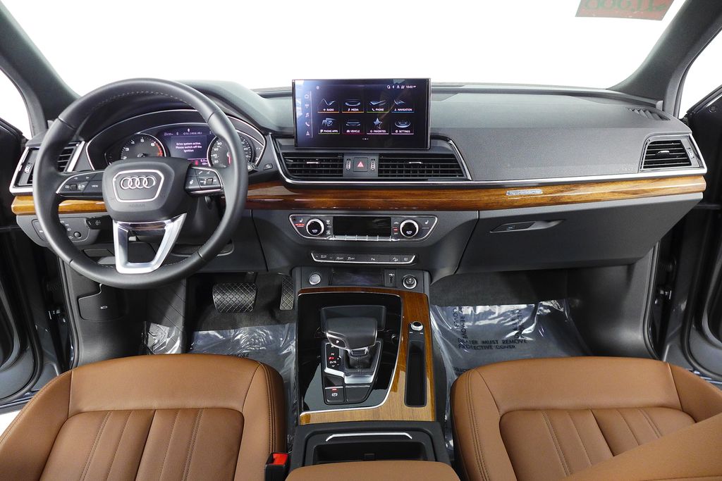 Thumbnail: 2022 Audi Q5 - 25