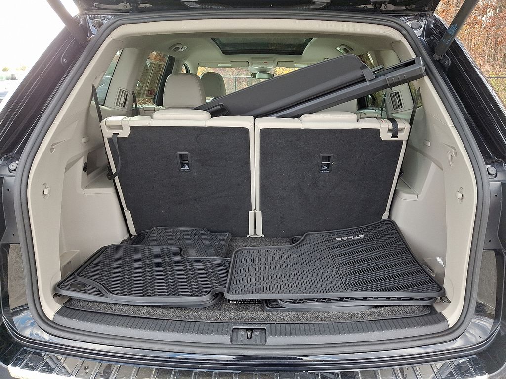 Thumbnail: 2022 Volkswagen Atlas - 31