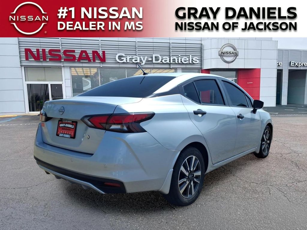 Used 2025 Nissan Versa Sedan