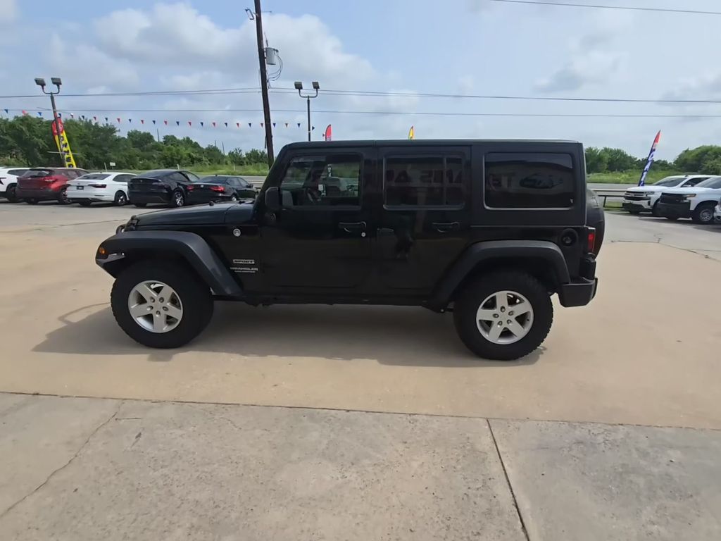 Black Clearcoat 2016 Jeep Wrangler SUV / Crossover Four-Wheel Drive 5-Speed Automatic