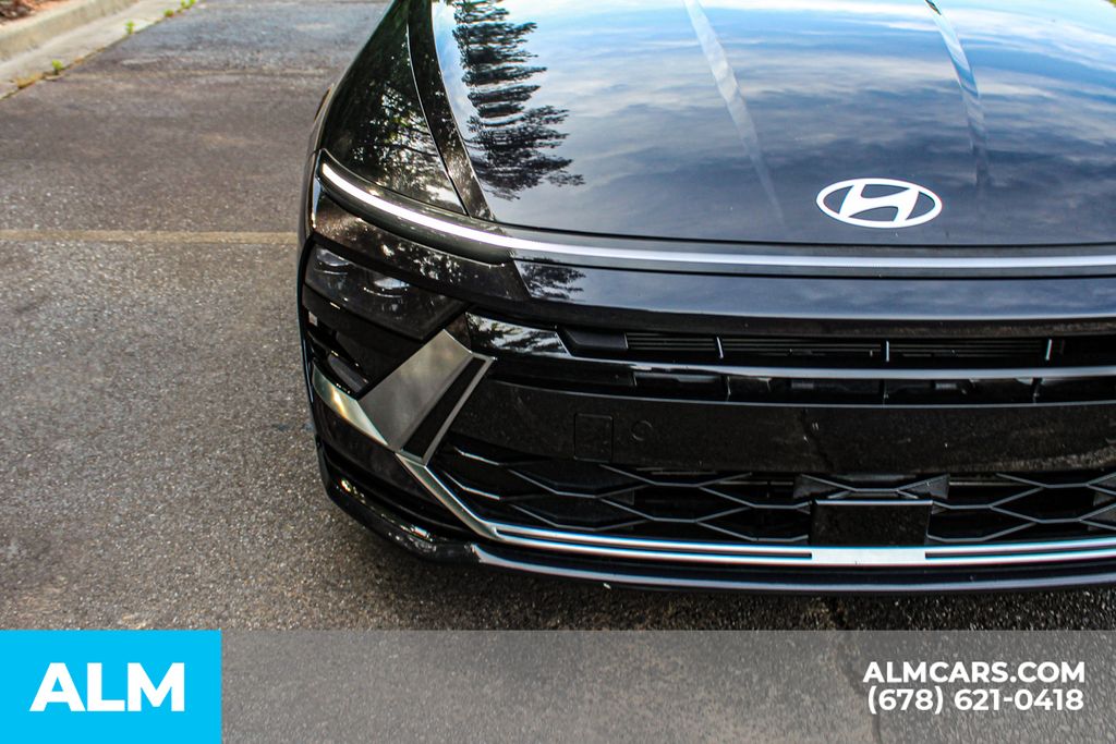 Used 2025 Blue Hyundai SEL image 12