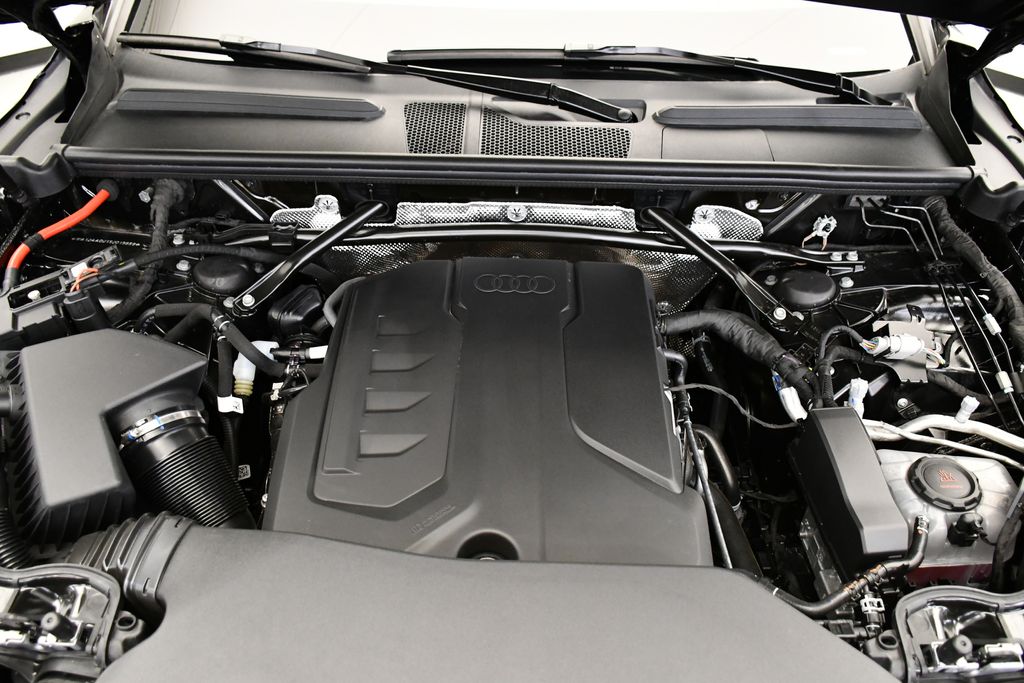 2025 Audi Q5 Premium 11