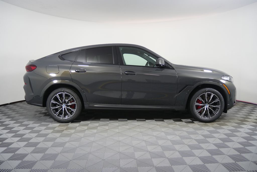 Thumbnail: 2027 BMW X6 - 2