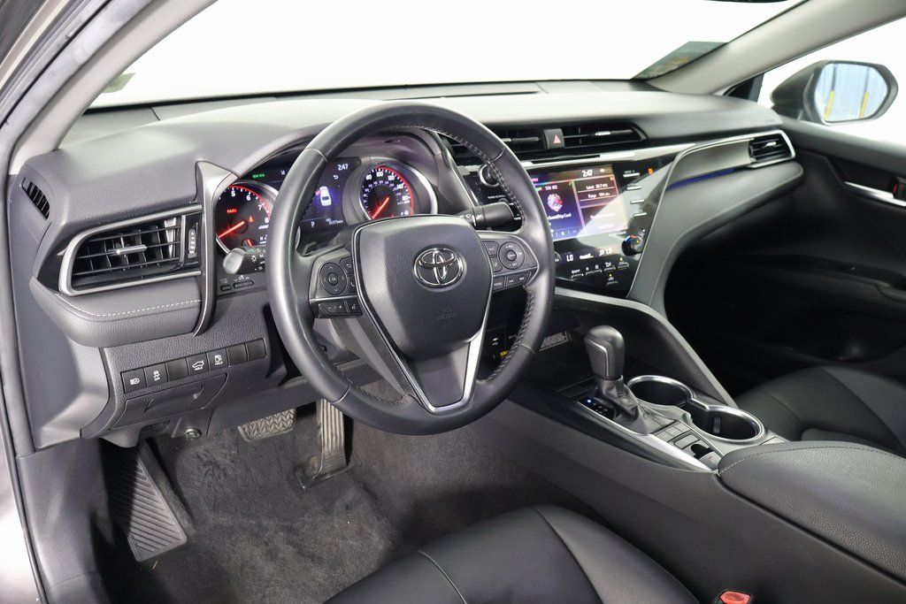 2019 Toyota Camry XSE 7