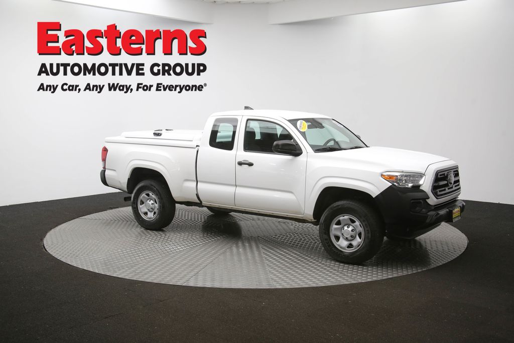 Used 2018 White Toyota SR image 45
