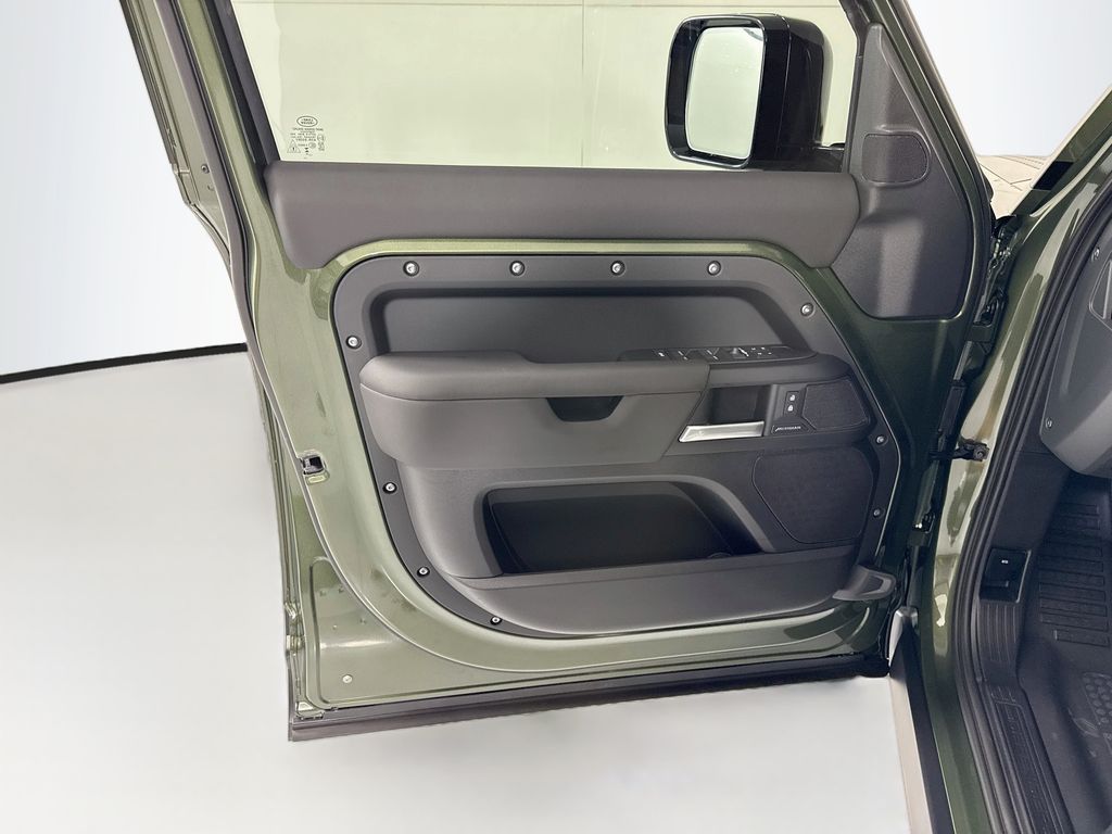 Thumbnail: 2026 Land Rover Defender - 24