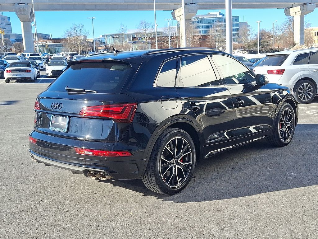 Thumbnail: 2022 Audi SQ5 - 4