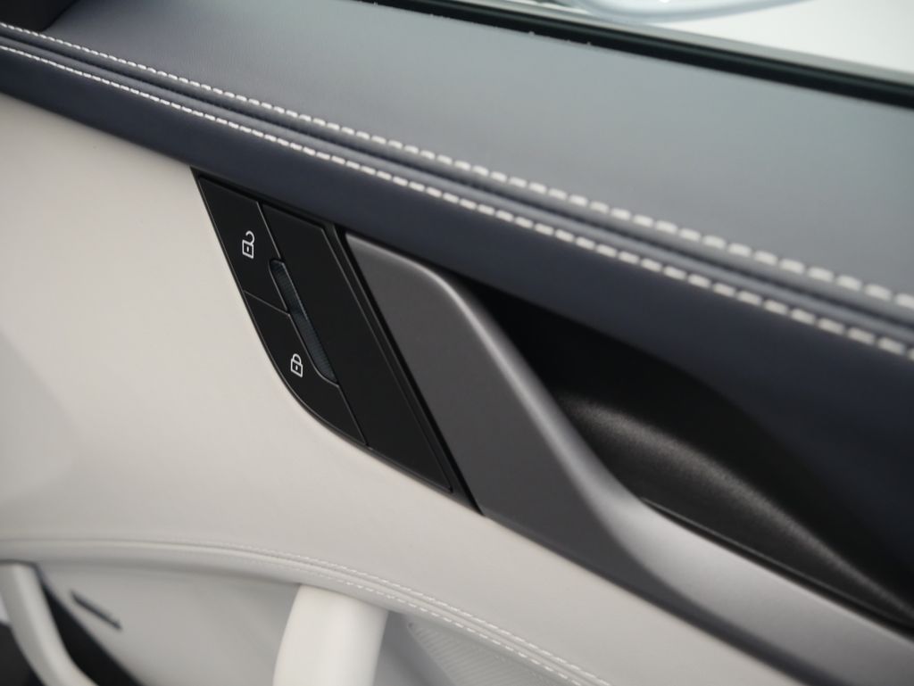 Thumbnail: 2026 Porsche 911 - 18