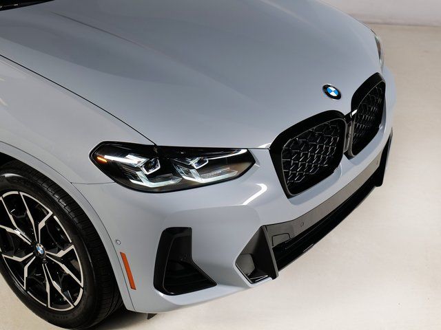 Used 2025 Gray BMW xDrive30i image 32