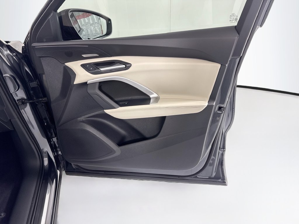 Thumbnail: 2026 Audi Q5 - 26