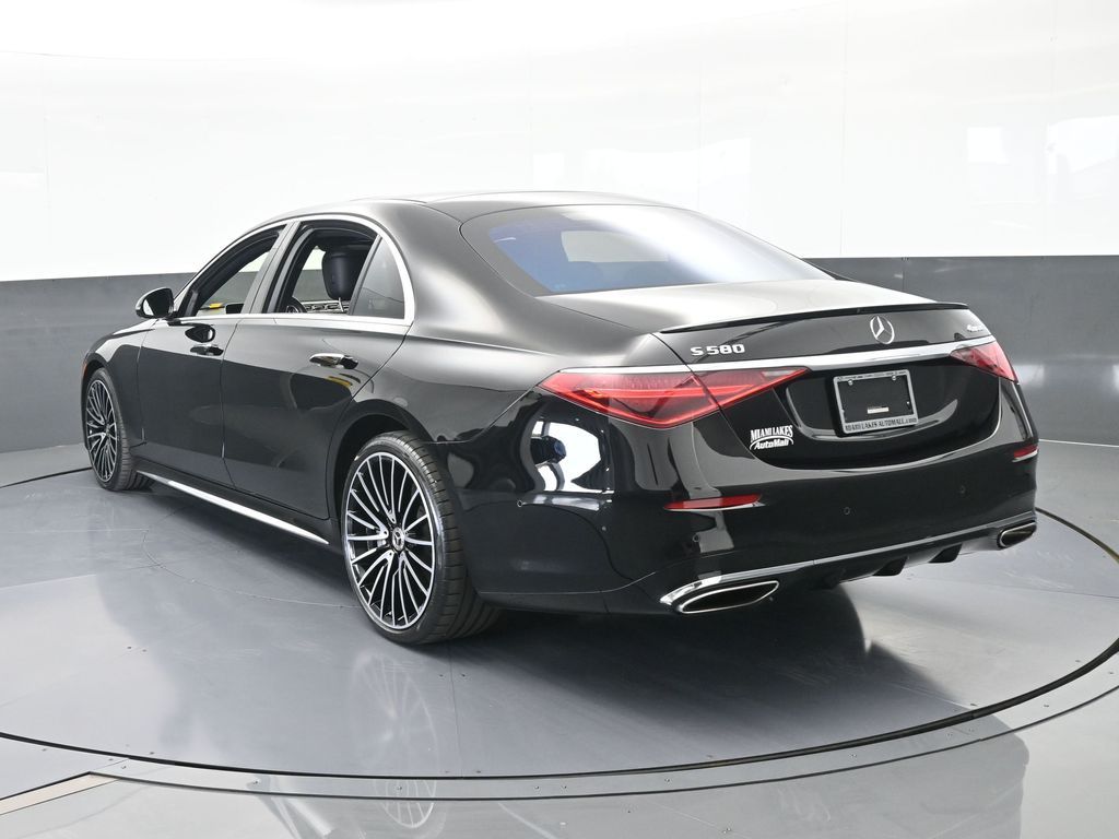 Used 2022 Onyx Black/Mojave Silver Mercedes-Benz S 580 image 4
