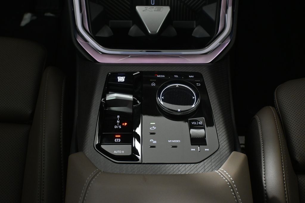 Thumbnail: 2026 BMW X3 - 24