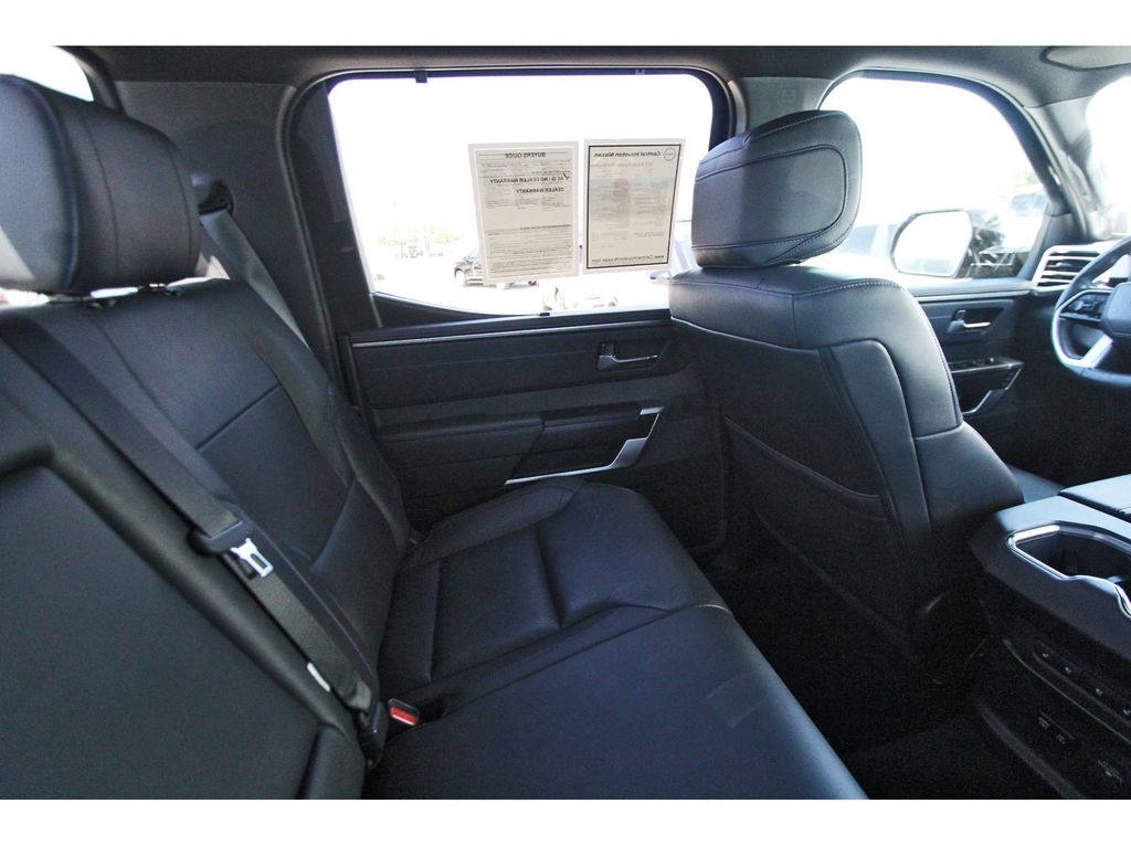 2023 Toyota Tundra Platinum - 9