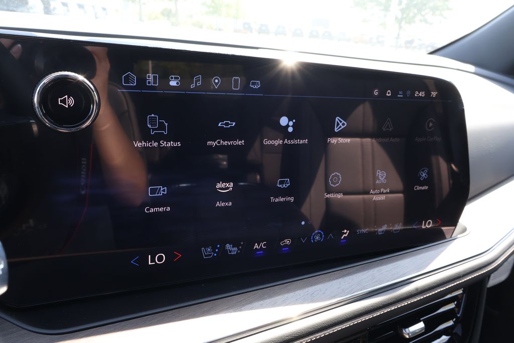 Thumbnail: 2025 Chevrolet Suburban - 28