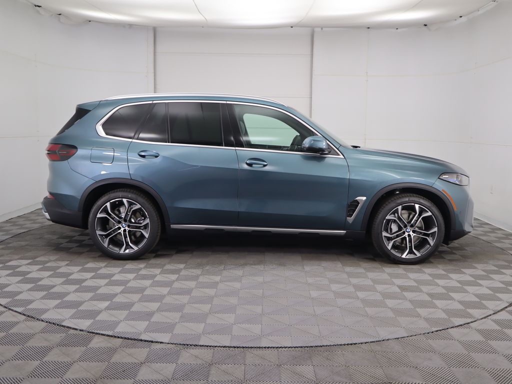 Thumbnail: 2026 BMW X5 - 4