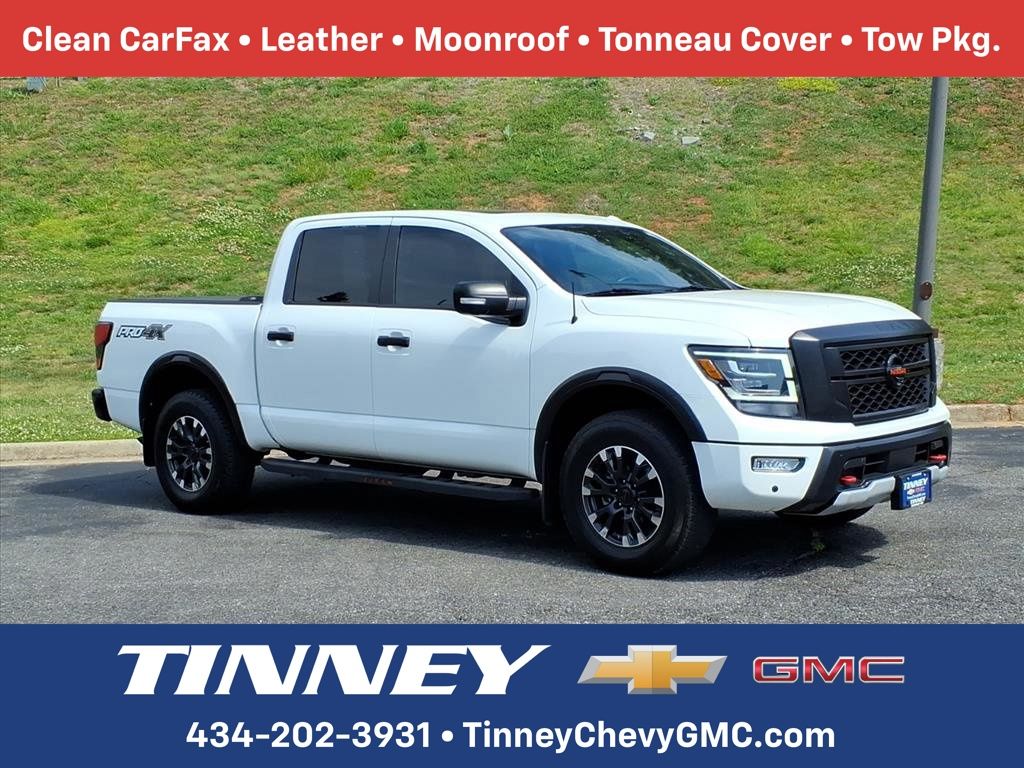 Glacier White 2021 Nissan Titan PRO-4X Crew Cab 4WD Pickup Truck Four-Wheel Drive 9-Speed Automatic