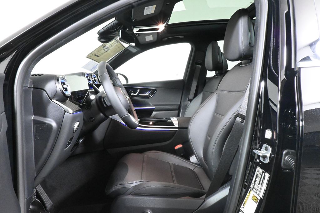 Thumbnail: 2026 Mercedes-Benz GLC - 3