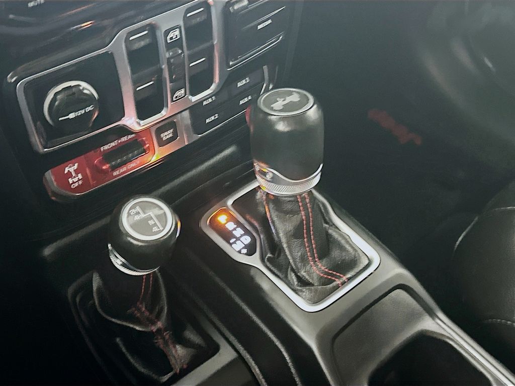 Used 2020 Black Jeep Unlimited Rubicon image 16