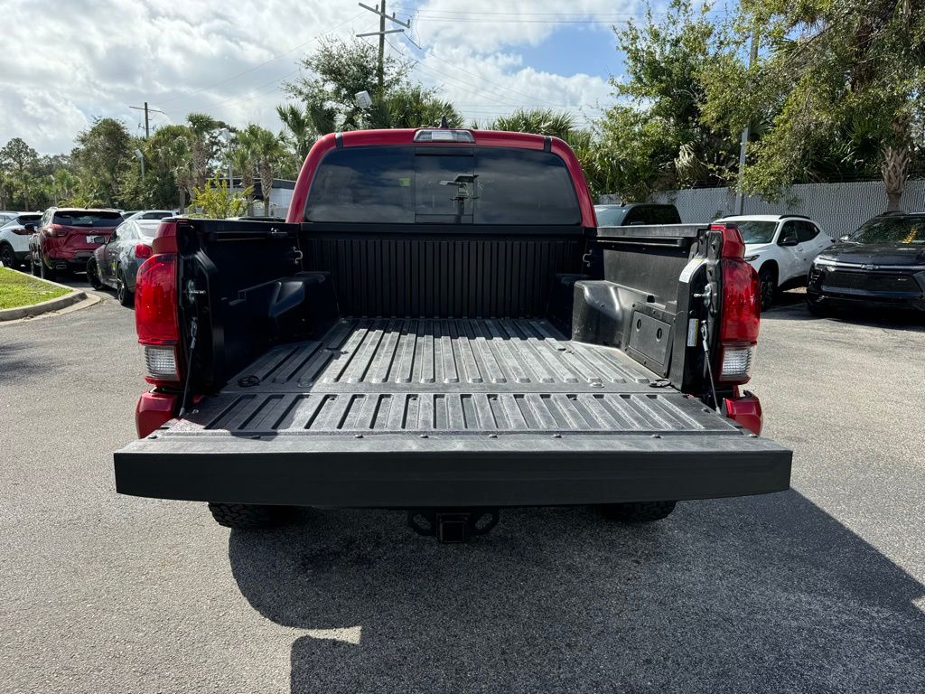 2022 Toyota Tacoma SR 12