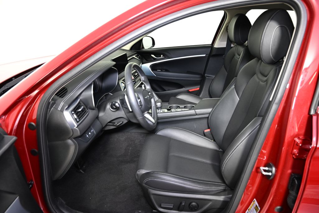 2023 Genesis G70 2.0T 14