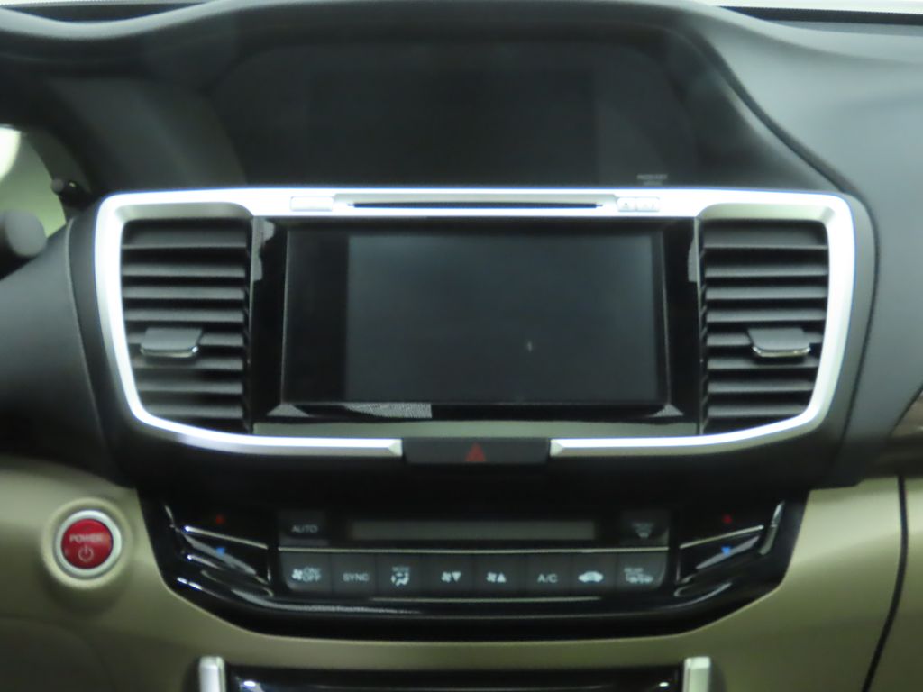 2017 Honda Accord Touring 14