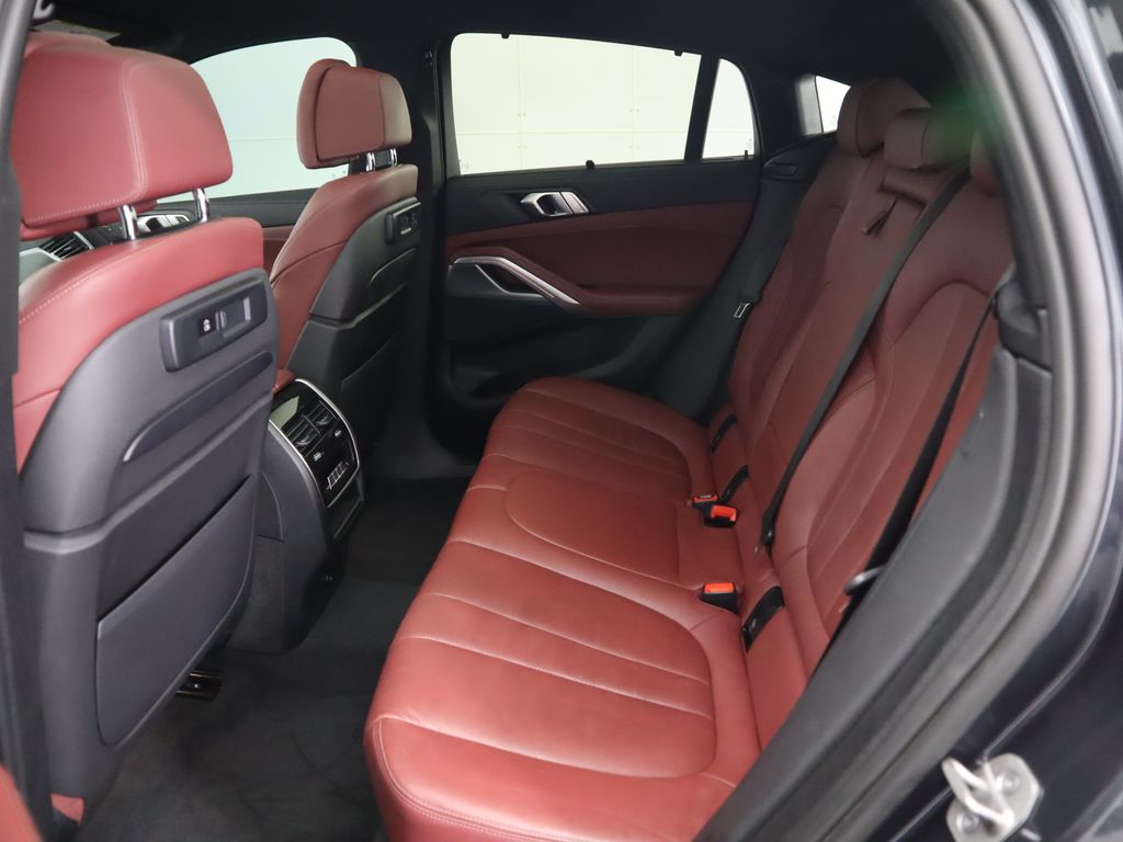 Thumbnail: 2022 BMW X6 - 22