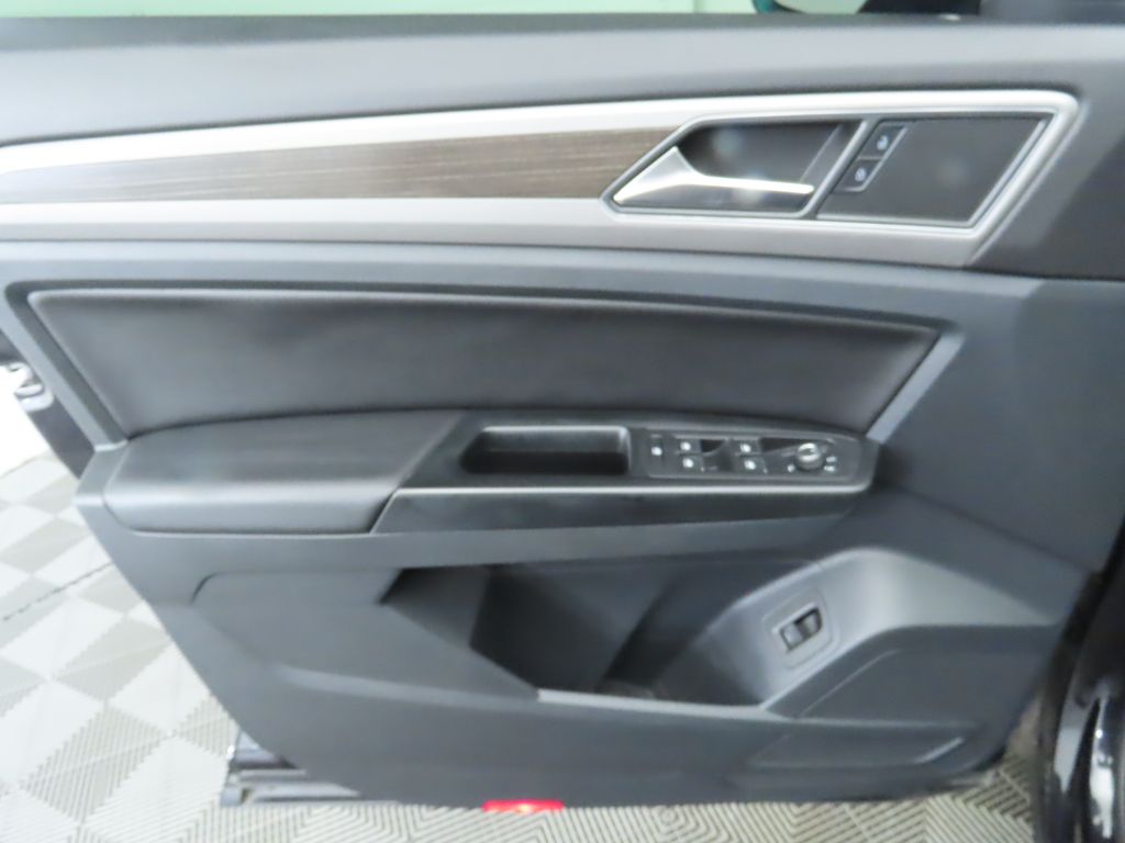 Thumbnail: 2019 Volkswagen Atlas - 26