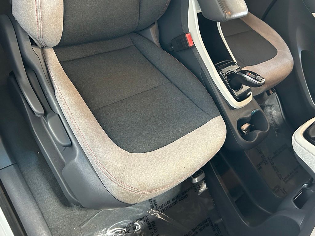 Used 2020 Summit White Chevrolet LT image 35