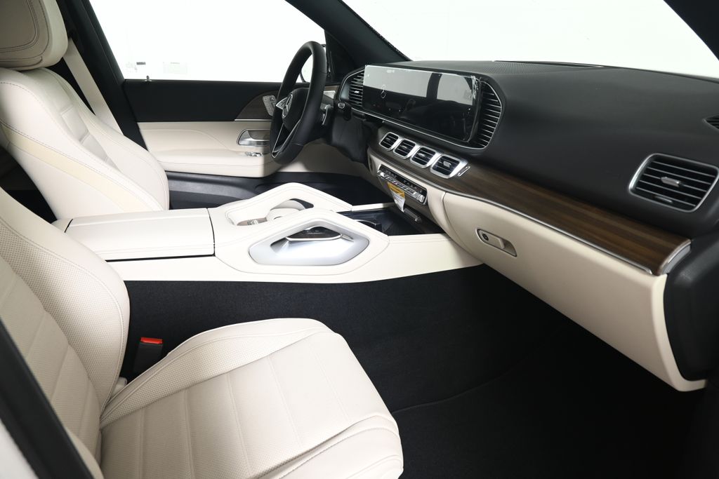 Thumbnail: 2026 Mercedes-Benz GLE - 21