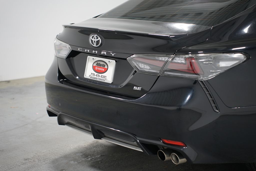2019 Toyota Camry SE 9