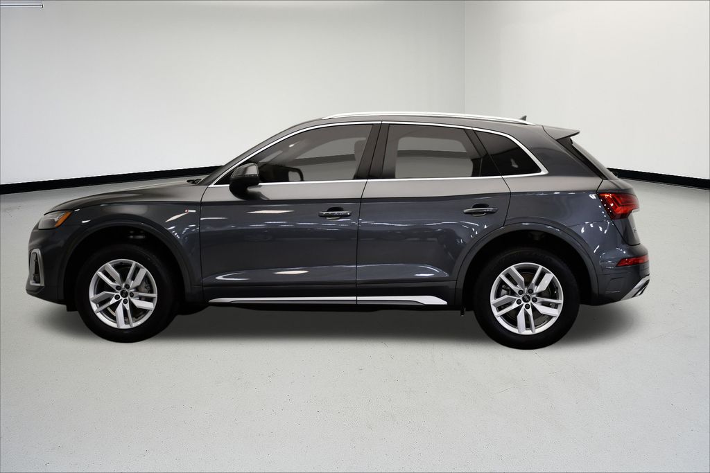 Thumbnail: 2024 Audi Q5 - 3