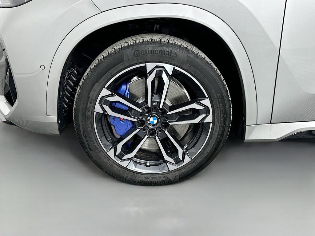 2025 BMW X1 M35i 23