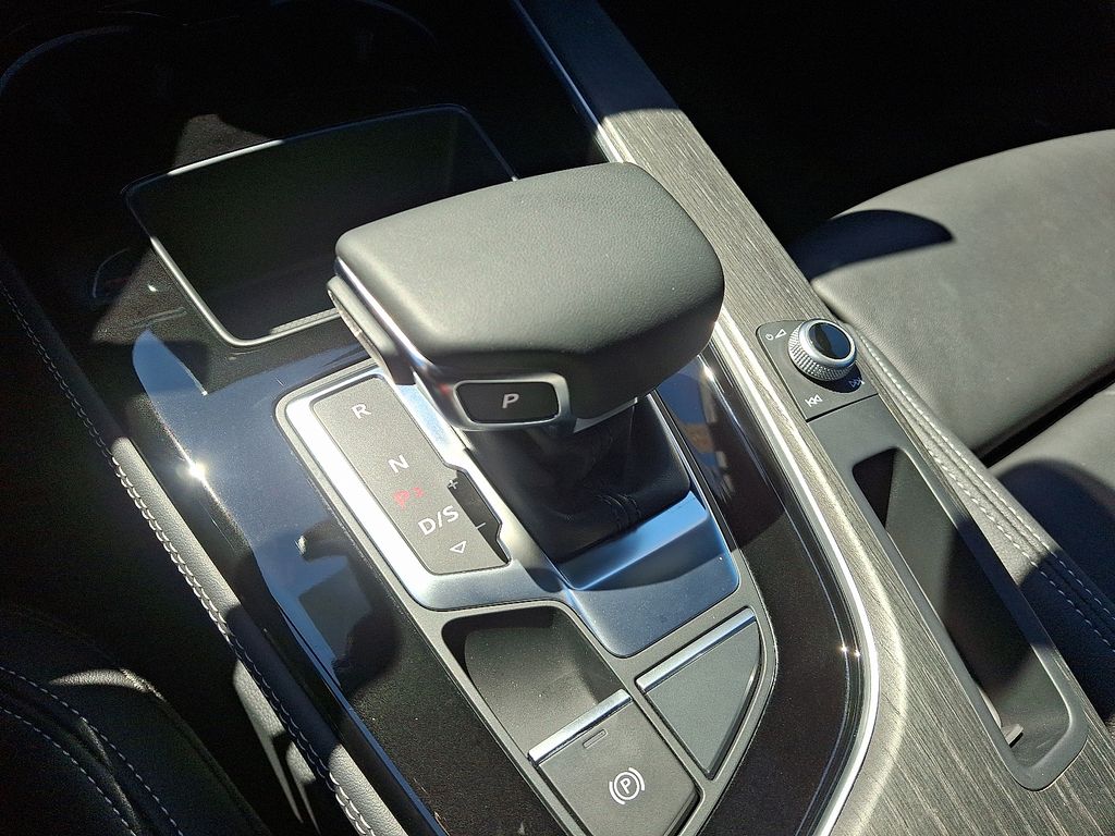 Thumbnail: 2024 Audi A5 - 16