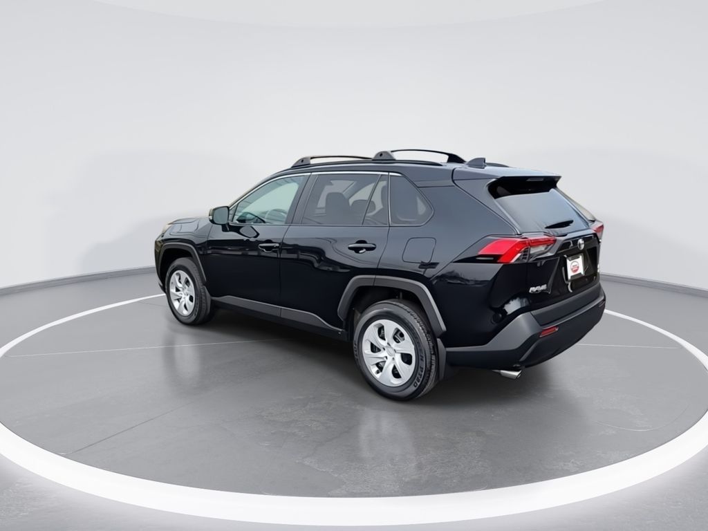 2019 Toyota RAV4 LE 6