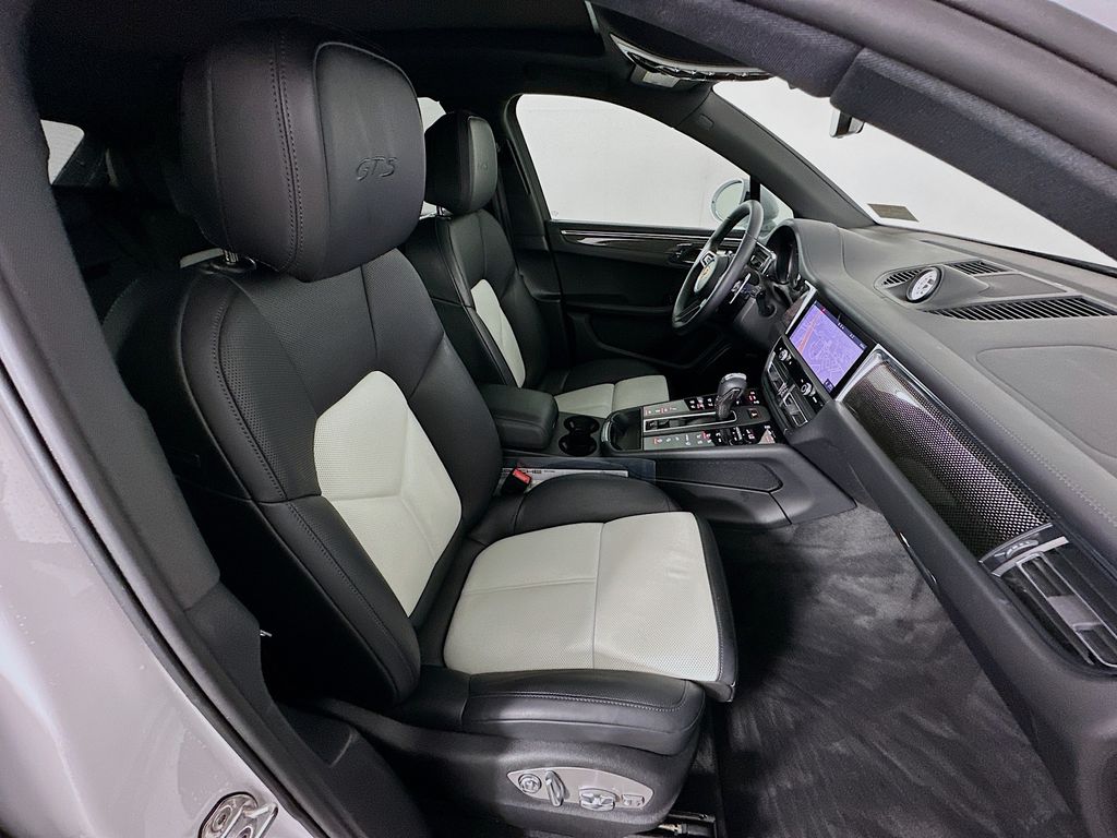 2022 Porsche Macan GTS 29