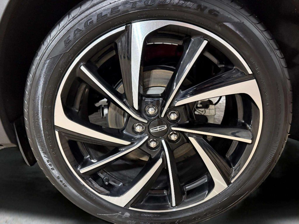 Certified Used 2023 Red Carpet Metallic Tinted Clearcoat Lincoln Reserve image 30