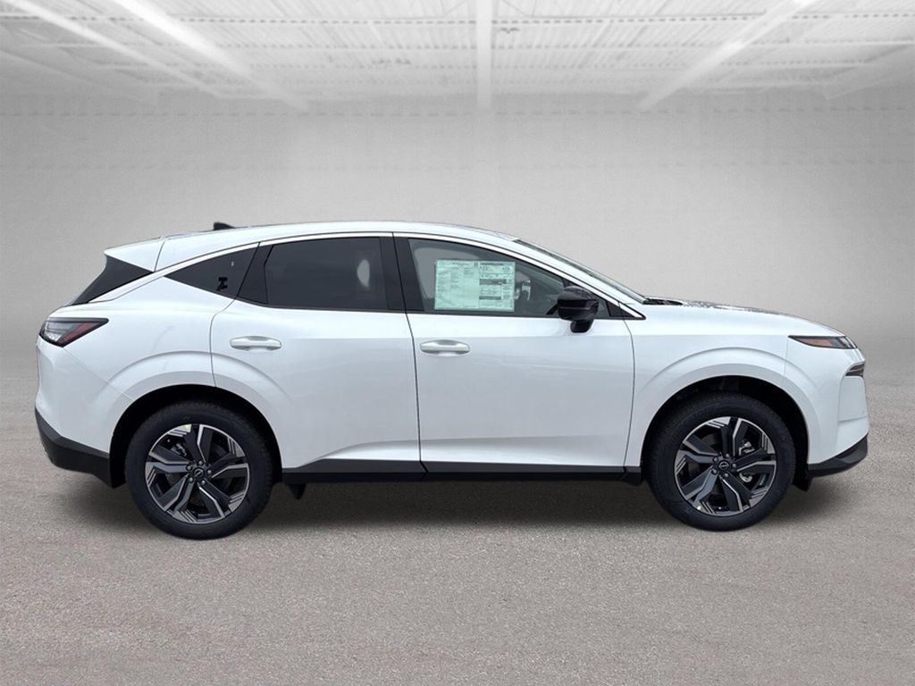 New 2026 White Nissan SL image 5